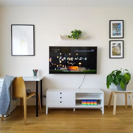Sunset Near Sea - Family Friendly Space With Bath And Good Coffee Apartment Ventspils