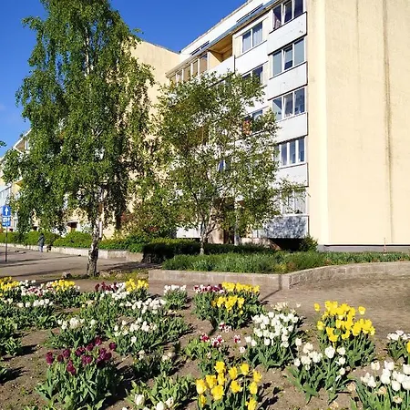 Sunset Near Sea - Family Friendly Space With Bath And Good Coffee Apartment